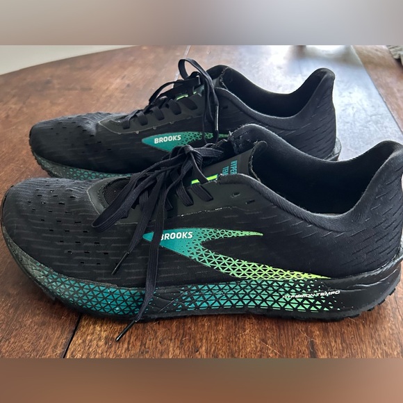 Brooks Hyperion Tempo running Shoes-Black and Green - Picture 5 of 8